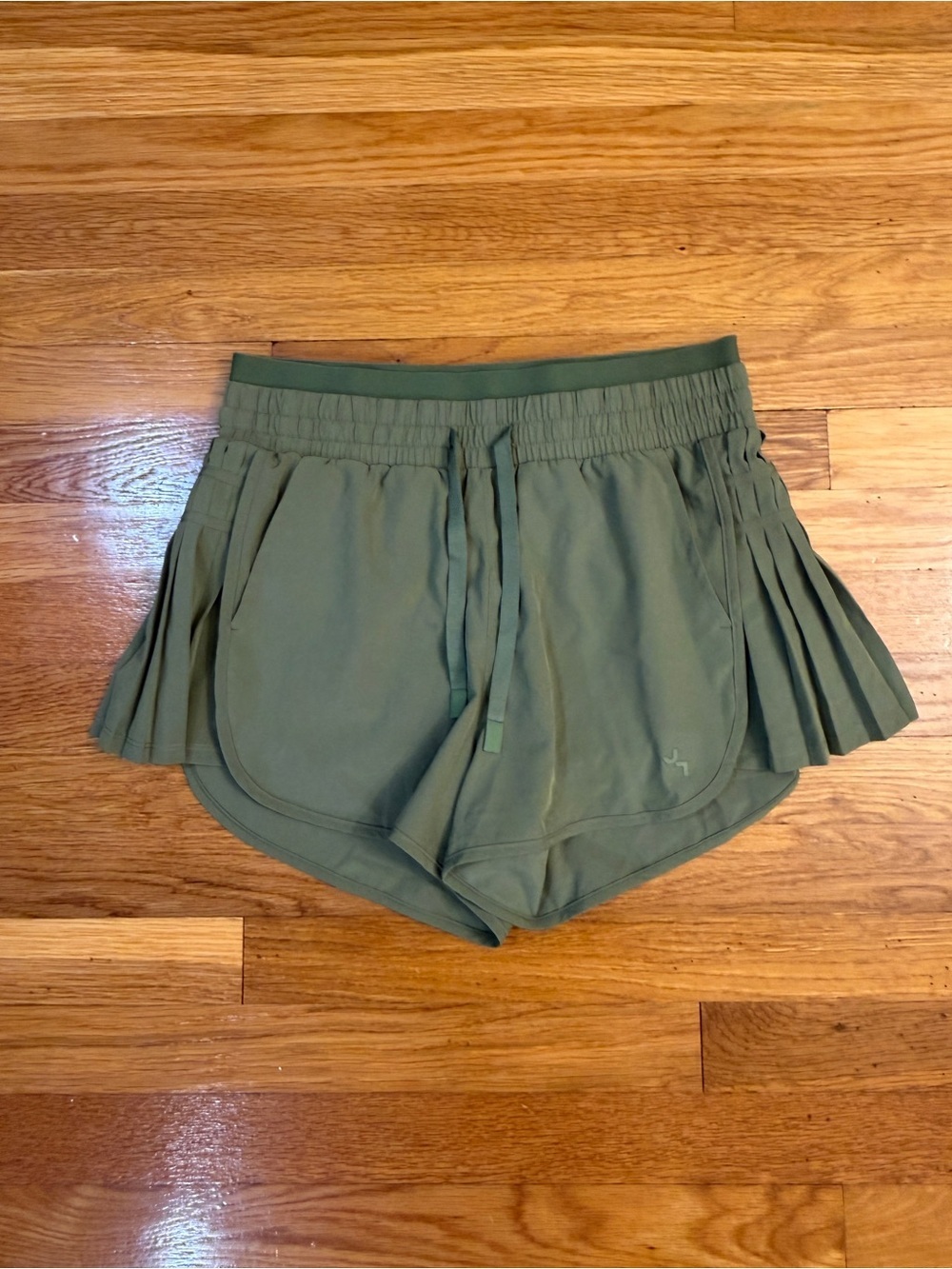 JoyLab Green High Waisted Shorts Pleated Sides and Pockets - Size Small